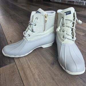 Sperry Topsider Women's Cream and Gray Duck Boots